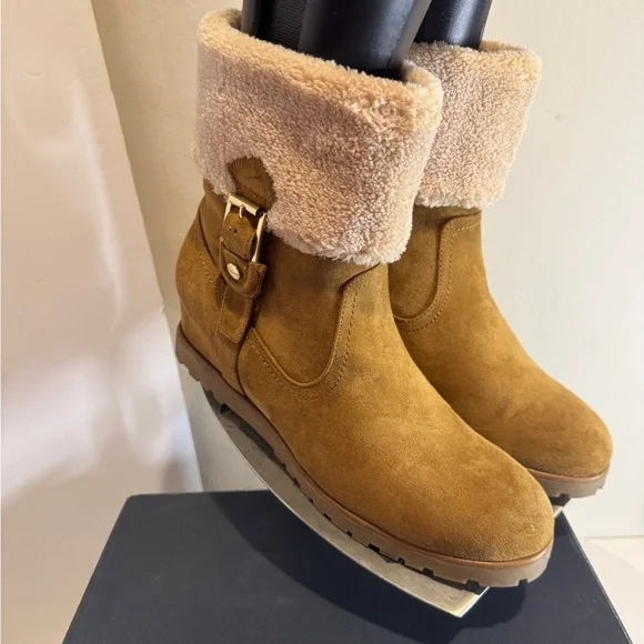 Tommy Hilfiger Soffia 2 Round Toe Tan Suede Ankle Boots Faux Fur Lined size 10 - Picture 2 of 8
